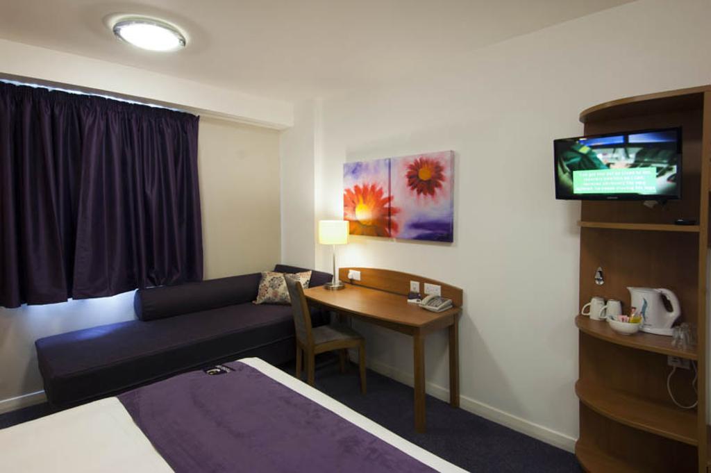 Premier Inn Kidderminster Eksteriør bilde